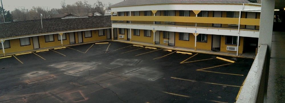 Provo Inn & Suites Экстерьер фото